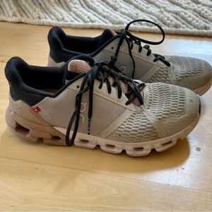 On Running Shoes- cloudflyer, size 6.5